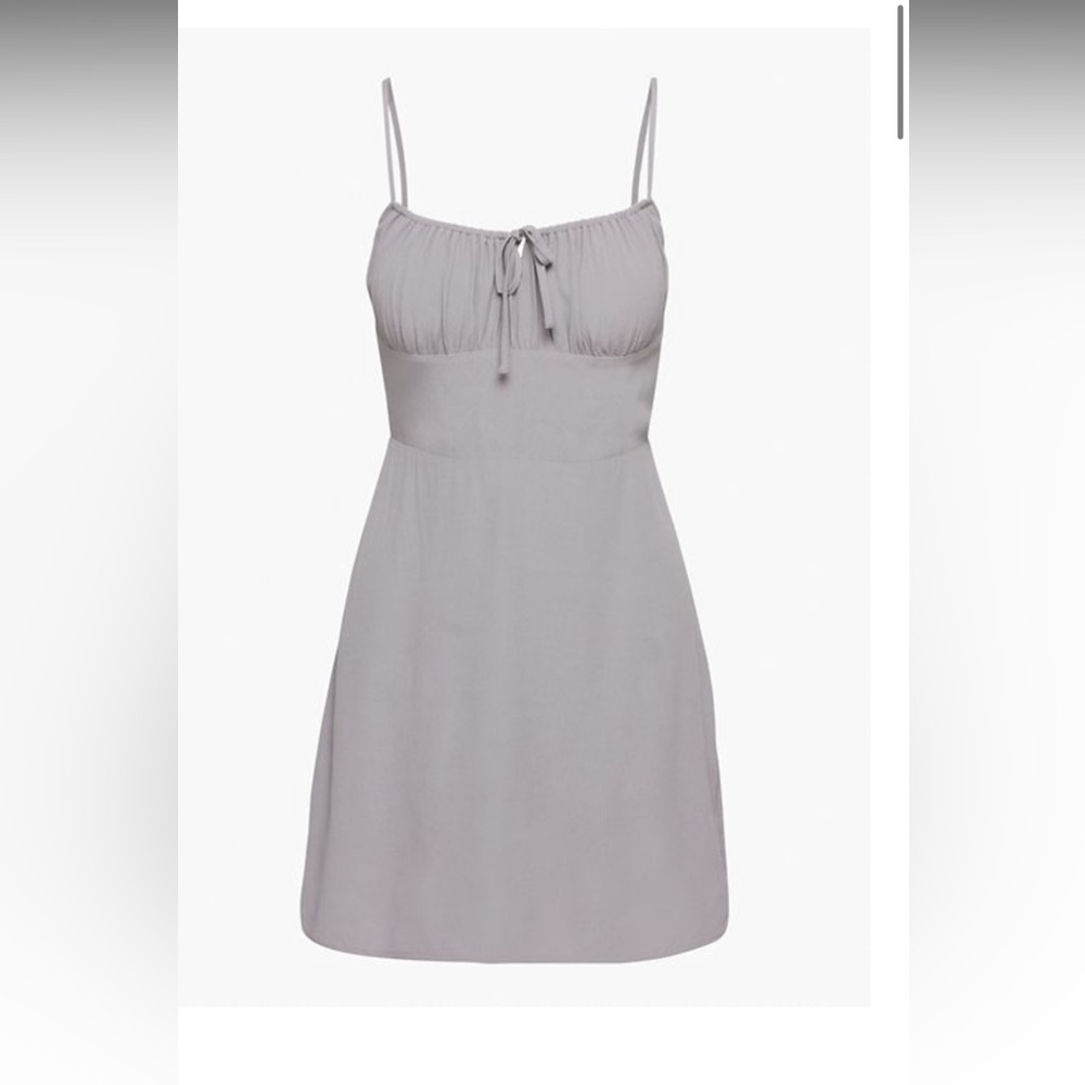 Aritzia dress size small
